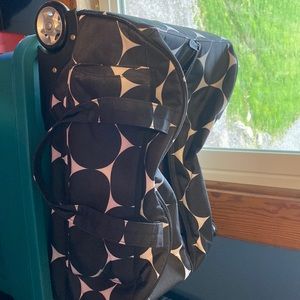 Thirty One Carry on roller bag